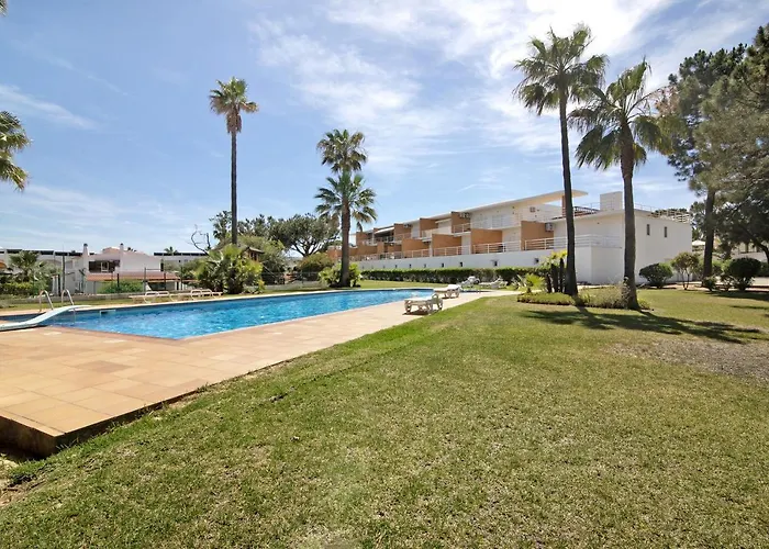 Yara Beach Apartments With Terrace